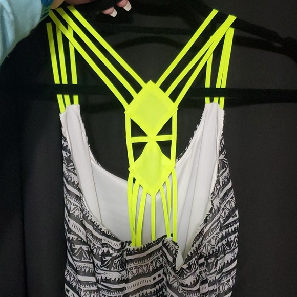 Summer dress - Picture 4 of 6